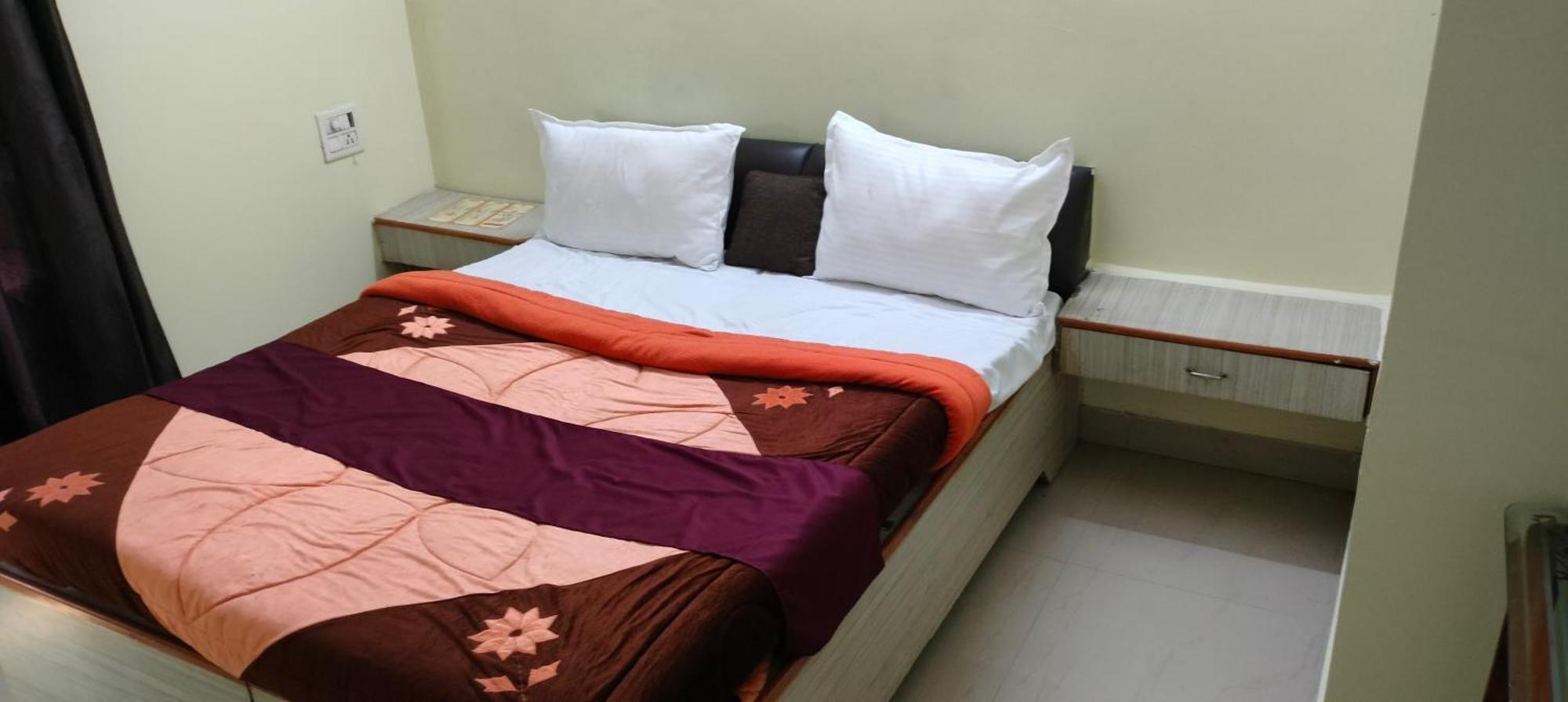 Hotel Shaurya Haridwār Exterior foto